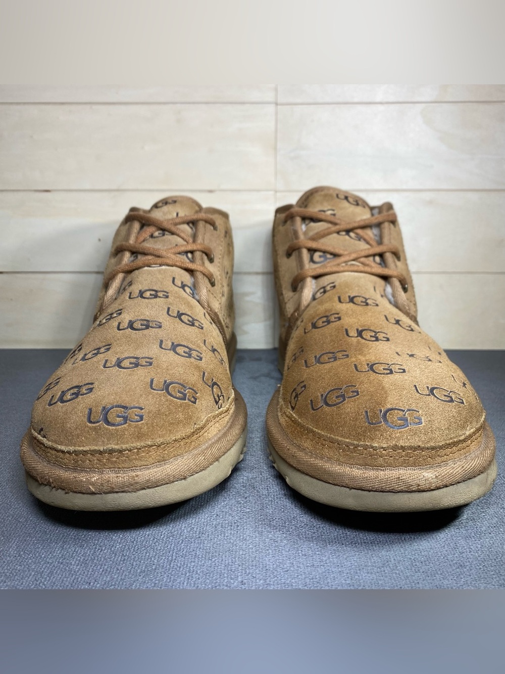 UGG Neumel Chukka Boots Women's Size 9 Shoes Logo Embossed Brown Shearling - Picture 5 of 11